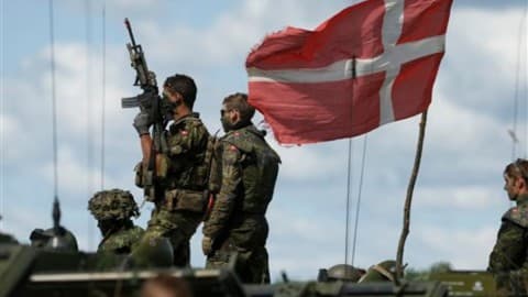 Slika uz članak: Danska vojska: Ruska fregata ispalila signalne rakete na danski vojni helikopter