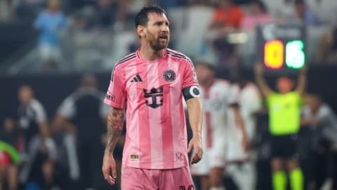Slika uz članak: Mesi dao dva gola posle oproštaja od Argentine, posle magije na korak je od nove istorije fudbala