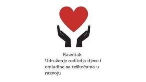 Slika uz članak: Crnogorska porodica iz Berlina podržala NVO „Razvitak“ sa Cetinja