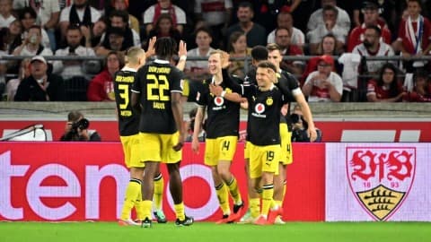 Slika uz članak: Dortmund slavio u Štutgartu i sačuvao 1. mjesto