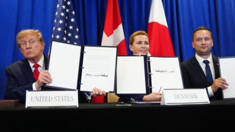 Slika uz članak: Tramp potpisao sporazum SAD, Danske i Grenlanda o jačanju bezbjednosti na Arktiku