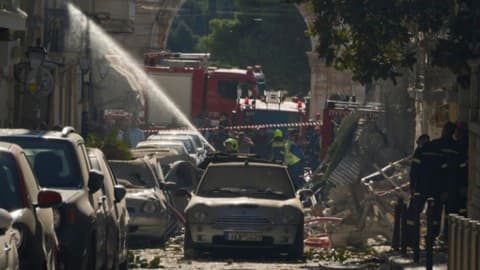 Slika uz članak: Eksplozija u Atini, srušila se zgrada, najmanje dvije osobe povrijeđene