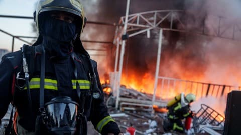 Slika uz članak: Ukrajina napala rafineriju na jugu Rusije i zapalila je