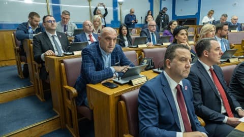 Slika uz članak: DPS: Mandić bez glasova DNP-a ne bi imao većinsku podršku