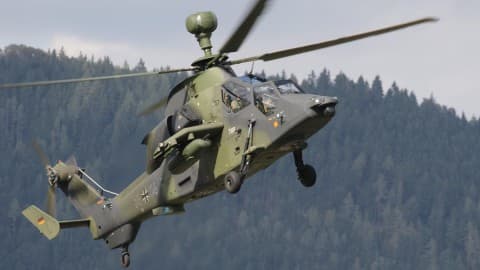 Slika uz članak: Srušio se vojni zrakoplov, 32 osobe poginule na rutinskom letu