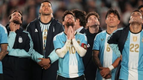Slika uz članak: Messi poslao poruku nakon oproštaja, spomenuo i Maradonu: “Pomagao nam je i…”