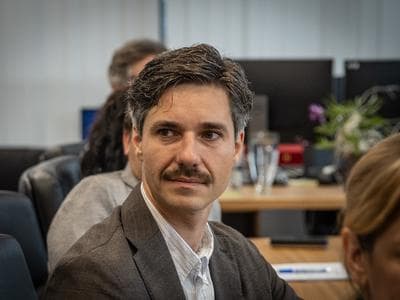 Slika uz članak: Mesec: Ne bom pustil, da me z lažnimi obtožbami spravijo ob živce