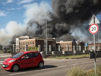 Slika uz članak: Ruski napadi v Ukrajini zahtevali nove žrtve, v Kijevu v plamenih akademija znanosti