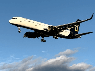 Slika uz članak: To ni običajen boeing 757: v Ljubljano je priletel National Geographicov posebnež