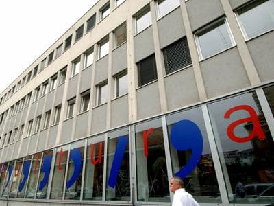 Slika uz članak: Odbor DZ za kulturo o ustavitvi financiranja izvajalcev kulturnih programov
