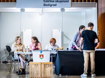 Slika uz članak: Opozicija poziva k udeležbi na referendumih in glasovanju štirikrat proti