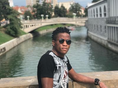 Slika uz članak: Bede Amarachi Osuji se je zaljubil v Slovenijo in golaž svoje srčne izbranke