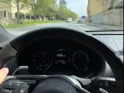 Slika uz članak: Kralj Tomko z audijem mimo šole s 120 kilometri na uro, zdaj pa briše sledi #video