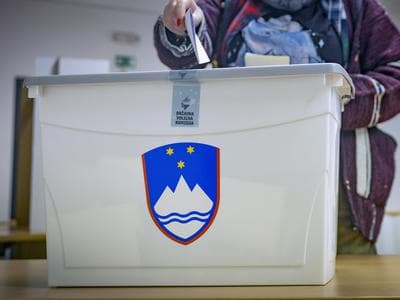 Slika uz članak: DZ za izvedbo referenduma o interventnem zakonu določil 6. december