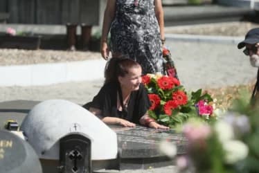 Slika uz članak: “On je gledao dok me tuku, BILA SAM MODRA” Jezive tvrdnje Male Cane o kćerkama Andrije Bajića, pa otkrila zašto nisu imali dijete