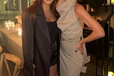 Slika uz članak: (FOTO) Napravila privatnu žurku i pozirala bez brushaltera: Nataša Bekvalac slavi rođendan, pozvala koleginicu da joj pjeva