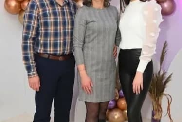 Slika uz članak: (FOTO) “Zauvijek živite u našim srcima” Osvanula potresna poruka porodici koju je ubio policajac u Velikom Gradištu