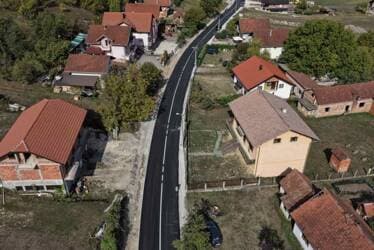 Slika uz članak: (VIDEO, FOTO) “Urađen prema odgovarajućim standardima i kapacitetima” U saobraćaj pušteno 1.700 metara rekonstruisanog Starog prijedorskog puta