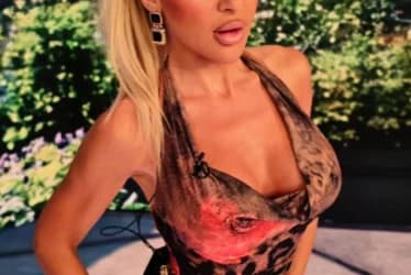 Slika uz članak: Jovana Jeremić u provokativnom kombinezonu privukla sve poglede: Istakla figuru, a o Tigru iznijela zanimljive detalje