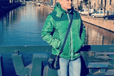 Slika uz članak: Naš pevač doktorirao na Prirodno-matematičkom fakultetu u 48. godini: Prosek će vas iznenaditi