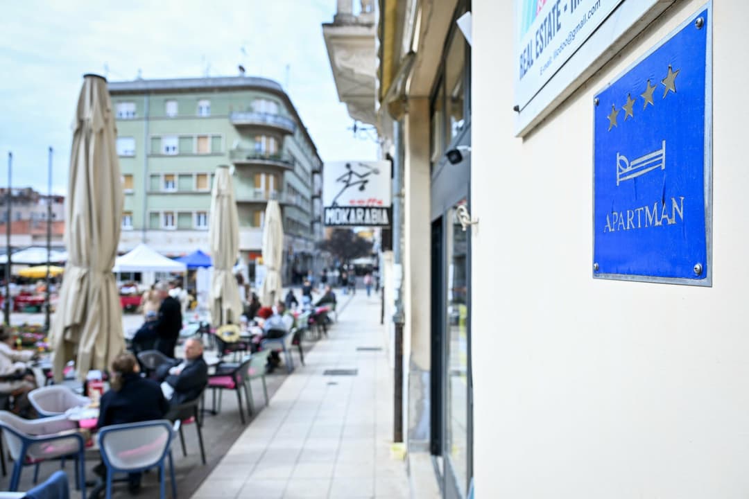 Slika uz članak: Sprema se novi udar na privatne iznajmljivače: paušal po krevetu drastično skače! Ministar Čorić: ‘To je opravdano...‘
