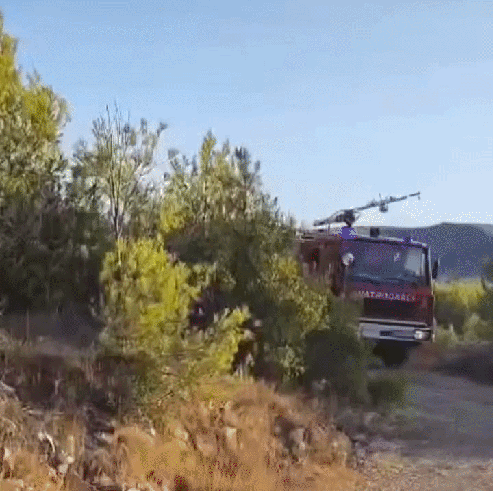 Slika uz članak: Nevjerojatno! Opet gori na Braču, požar nije pod kontrolom, u akciji dva kanadera i dva air tractora
