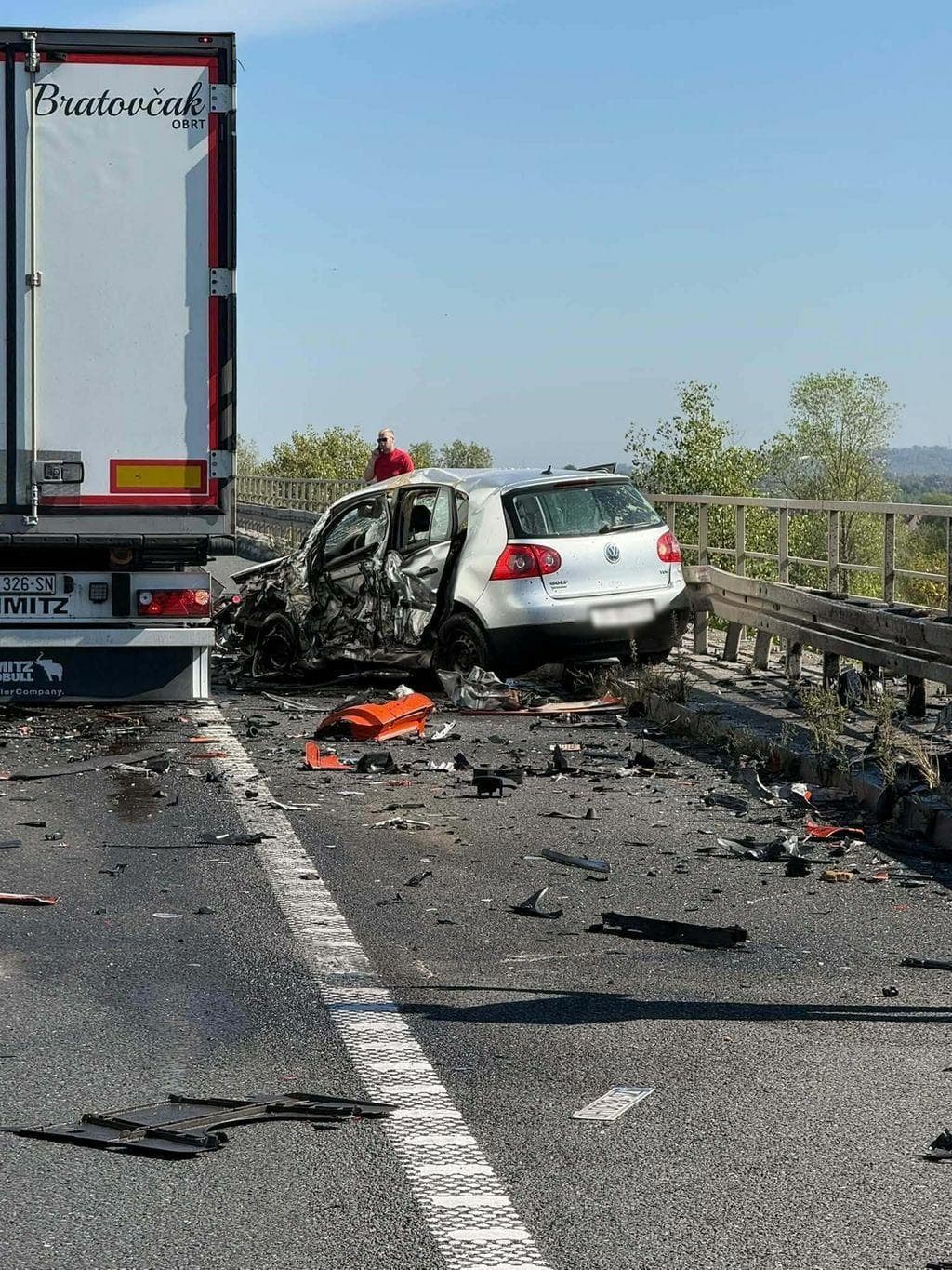 Slika uz članak: Misterij strašne nesreće na obilaznici; poginuli vozač već je ranije skrivio sudar? Tragediji svjedočio i poznati kirurg
