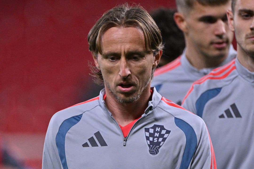 Slika uz članak: Modrić oduševio navijače u Sevilli, osmogodišnjem Carlosu ostvario se san