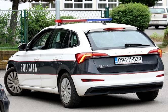 Slika uz članak: Skandal u BiH; traju pretresi, pod istragom zaposlenici Općine, granični policajci i carinici. Otpad je stizao iz Stona?