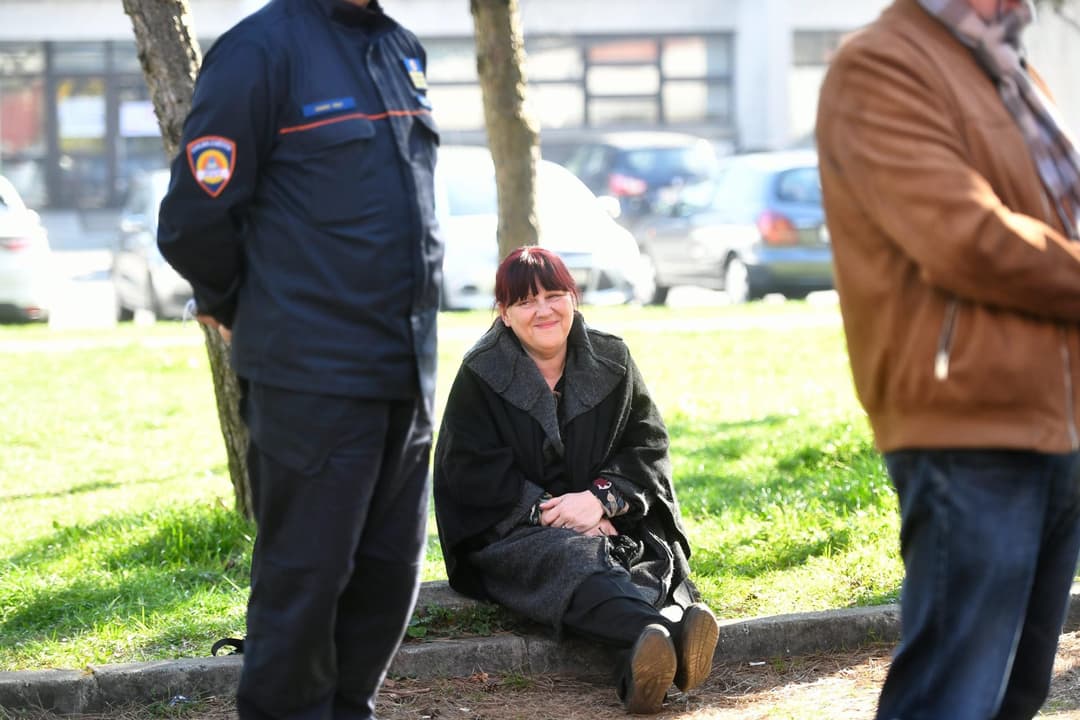 Slika uz članak: Kako uspijeva? ‘Nadživjela‘ 5 premijera i 7 ministara zdravstva. Vodi Hitnu od 2009. Hitna se raspada, ona ostaje