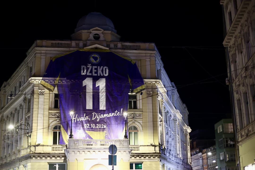 Slika uz članak: Džeki priređen spektakularan oproštaj u Sarajevu! Trenirao na terenu na kojem je prije 19 godina debitirao pogotkom