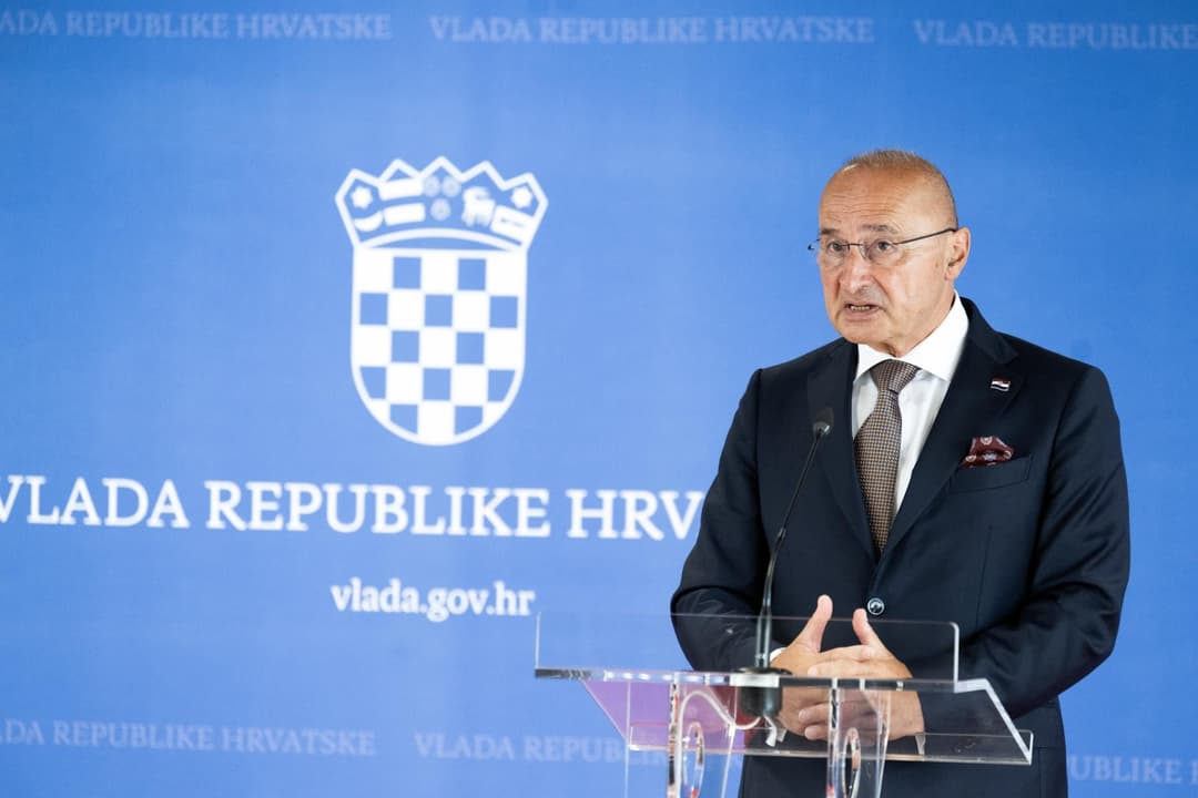 Slika uz članak: Ministar Grlić Radman: ‘Imamo osjećaj da se zatire hrvatski identitet, lagano i vrlo diskretno. Primjer je Dobrotska čipka...‘