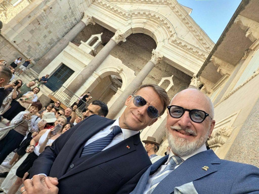 Slika uz članak: Opara otkrio detalje šetnje s Macronom po Splitu: ‘Reka mi je - blago van se di lipo živite‘