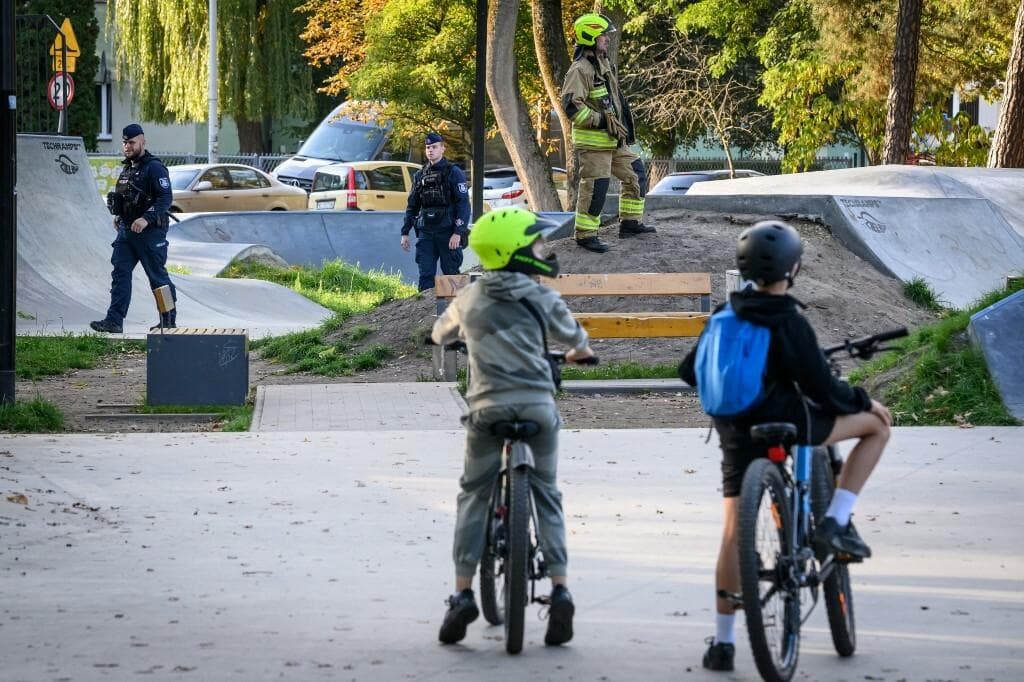 Slika uz članak: Novi napad u školi: 15-godišnjak nožem ubio ženu, ravnatelj ranjen dok ga je pokušavao savladati