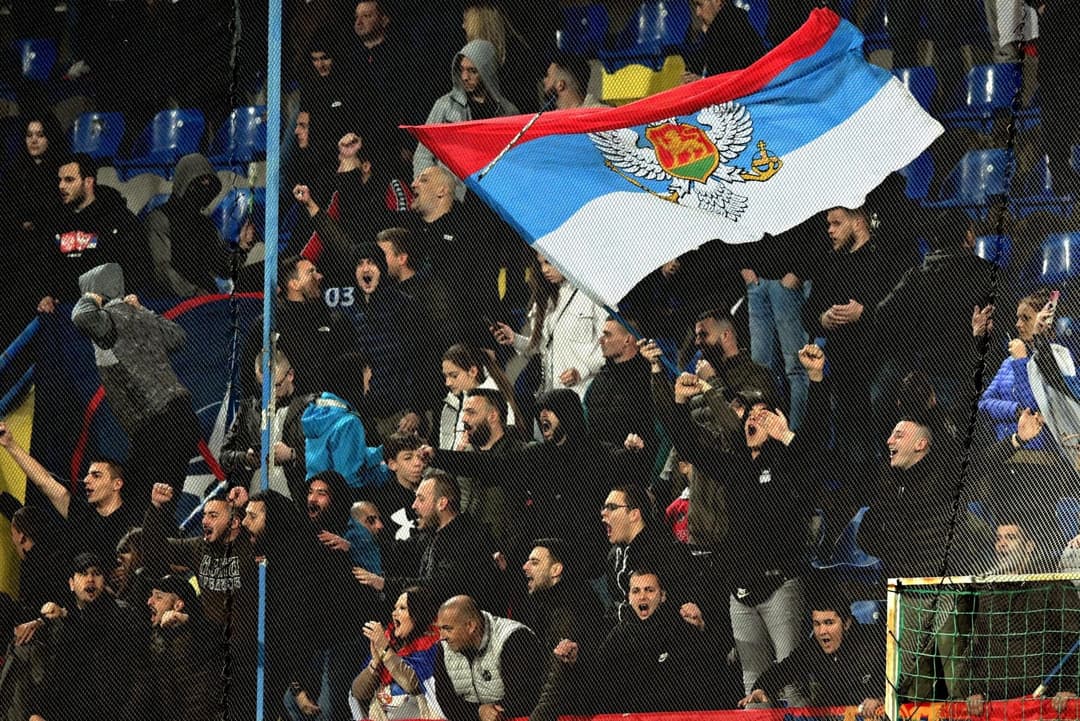 Slika uz članak: Srbija brutalno kažnjena zbog ispada navijača, UEFA nije imala milosti! Žestoko ih opalili po džepu, ali to nije sve...