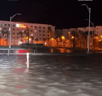 Slika uz članak: VIDEO Uragan pogodio jug SAD-a. Četvero mrtvih, 670.000 ljudi bez struje. Stižu upozorenja za nove savezne države
