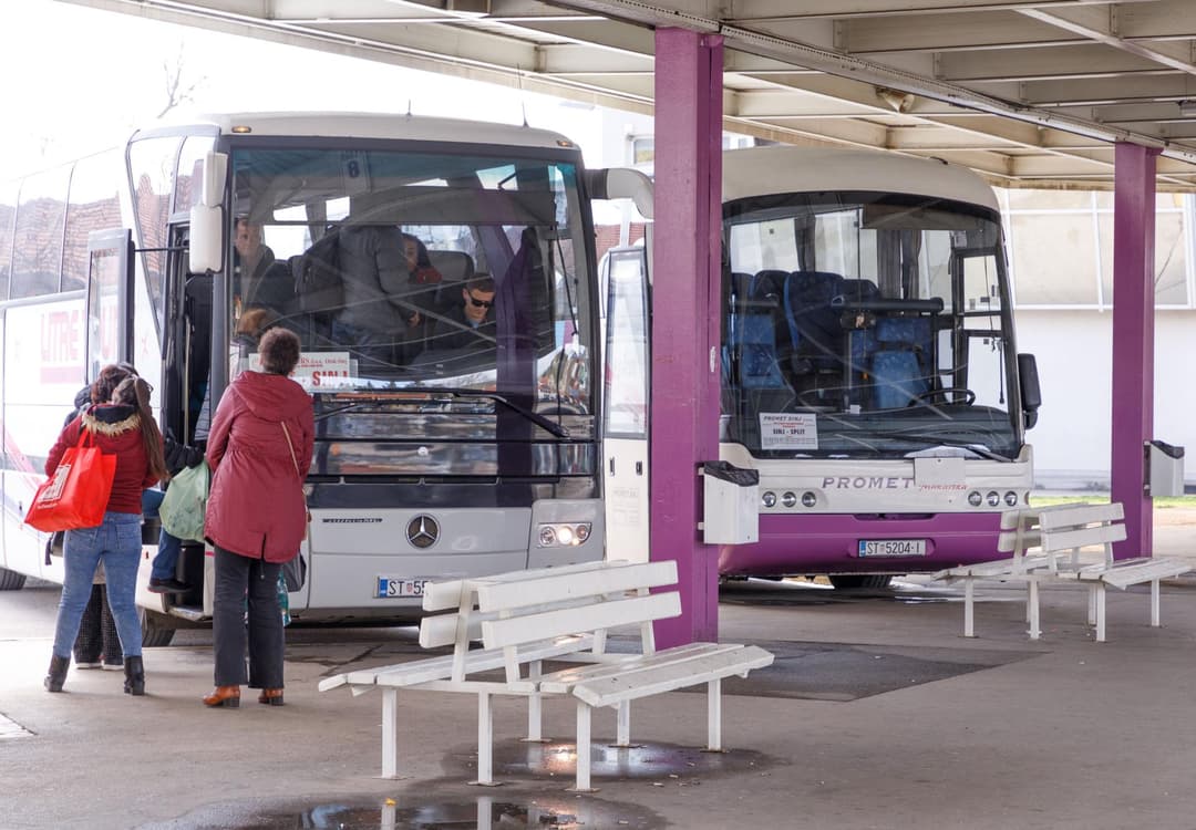 Slika uz članak: YU gigant pred stečajem: Na popisu imovine 43 autobusa stara i do 50 godina