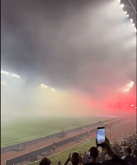 Slika uz članak: VIDEO Je li nam ovaj prekid stvarno trebao? Hajduk bio u naletu, ali zbog magle završio u svlačionici. I sad čeka kaznu