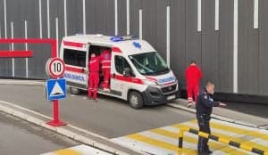 Slika uz članak: Pao plafon škole u Kovilju, učenik lakše povređen