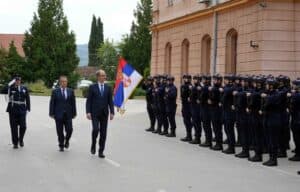 Slika uz članak: Macut i Dačić na promociji novih policajaca: „Biće novih ulaganja“