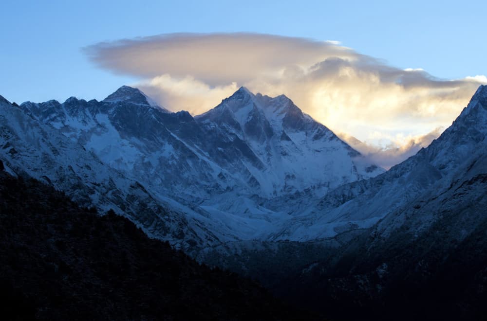 Slika uz članak: Lavina zatrpala kamp na Himalajima; U toku potraga za alpinistima