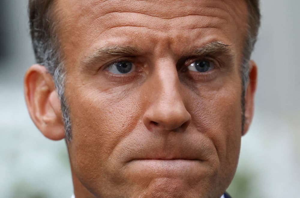 Slika uz članak: Emanuel Makron PADA SVE NIŽE: Podrška francuskom predsjedniku na mizernih 18%