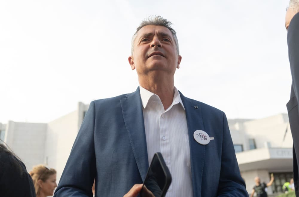 Slika uz članak: Ilija Srdanović, doktor od poverenja Mila Đukanovića; Isplivala skandalozna prepiska sa spiskovima studenata