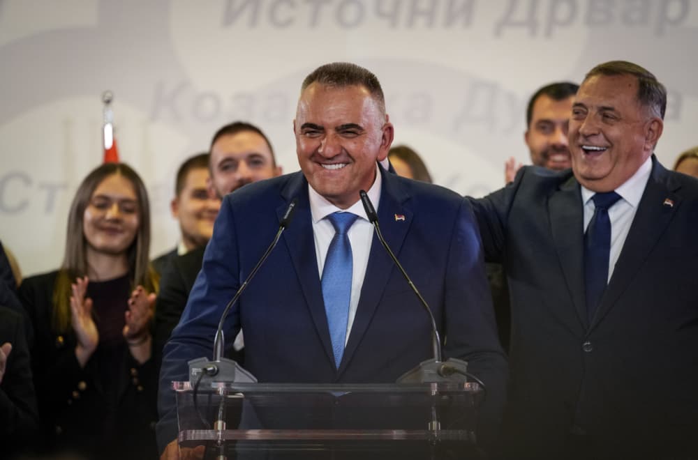 Slika uz članak: Vučić: "Čestitam narodu u Republici Srpskoj, Savu Miniću i Miloradu Dodiku na pobedi na izborima"