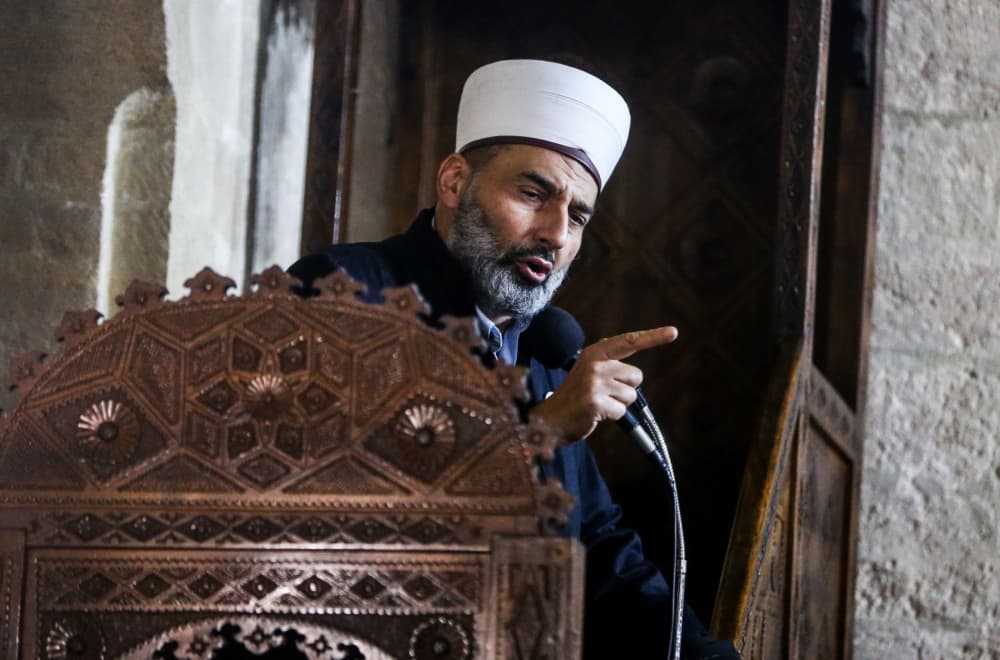 Slika uz članak: Muftija Jusufspahić se oglasio nakon incidenta u džamiji u Zemunu