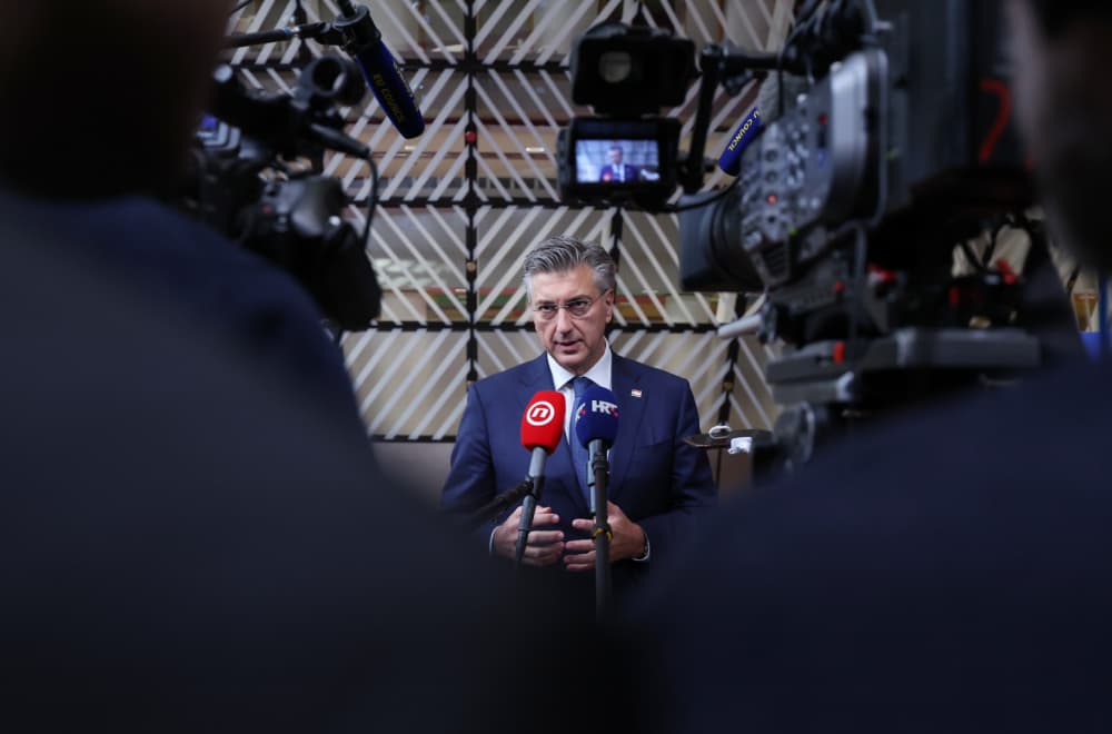 Slika uz članak: Plenković postavio uslove Crnoj Gori za završetak pregovora s Evropskom unijom