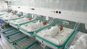 Slika uz članak: Statistika: U avgustu rođene 4.974 bebe, a preminulo 7.427 osoba