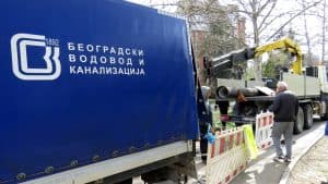 Slika uz članak: Voda u Ustavu kao jedini bedem protiv člana 12a