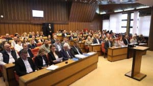 Slika uz članak: Većina odbornika glasala protiv referenduma o Novom Sadu na vodi