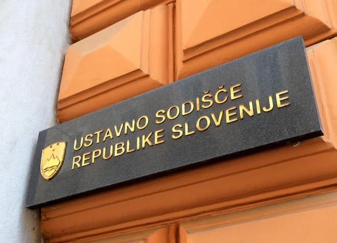 Slika uz članak: Ustavno sodišče je zavrnilo predlog Svobode, SD in Levice